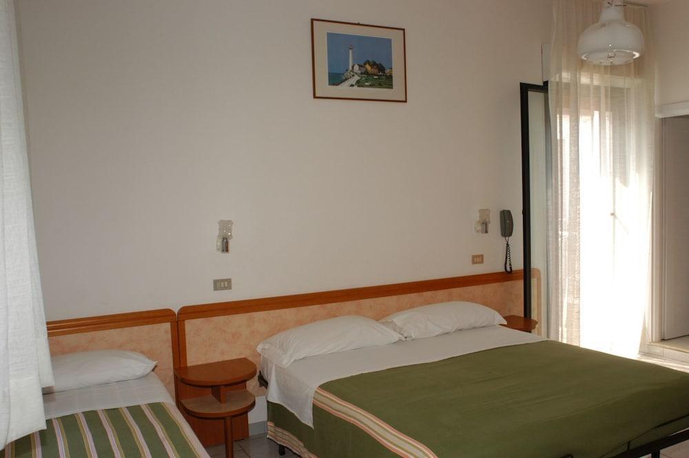 Hotel Roma Residenza Cervia Exterior foto
