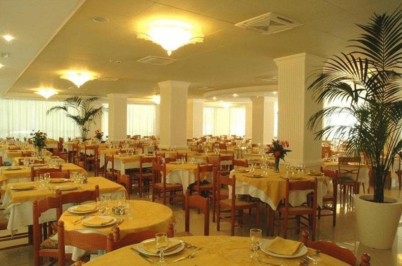 Hotel Roma Residenza Cervia Exterior foto